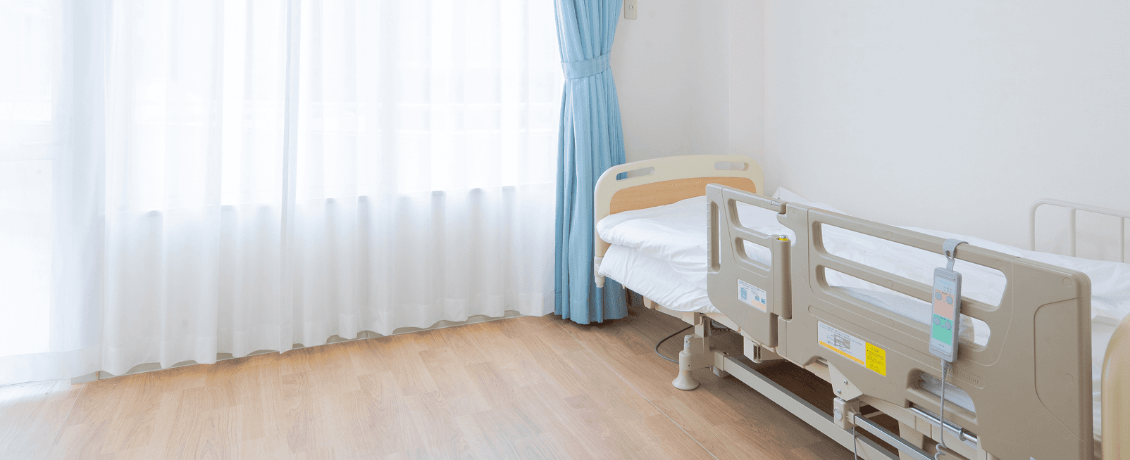 清潔なベッドの写真